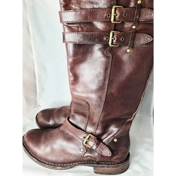 UGG - Picture 3 of 8